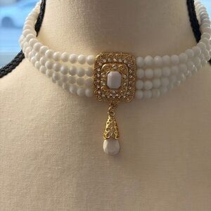 Elegant White and Gold Choker Necklace